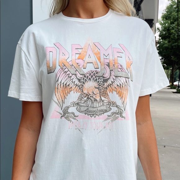 Dottie Couture DREAMER Graphic Tee - Picture 2 of 2